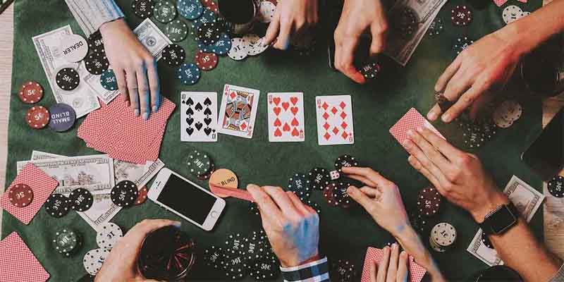 Poker đỉnh cao của sự kết hợp tính toán và tâm lý